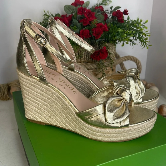 kate spade New York Wedge Sandals Sz. 9.5 Pale Gold - Picture 10 of 11